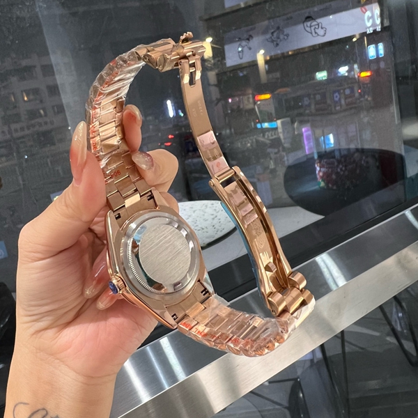 ブランド時計内部構造